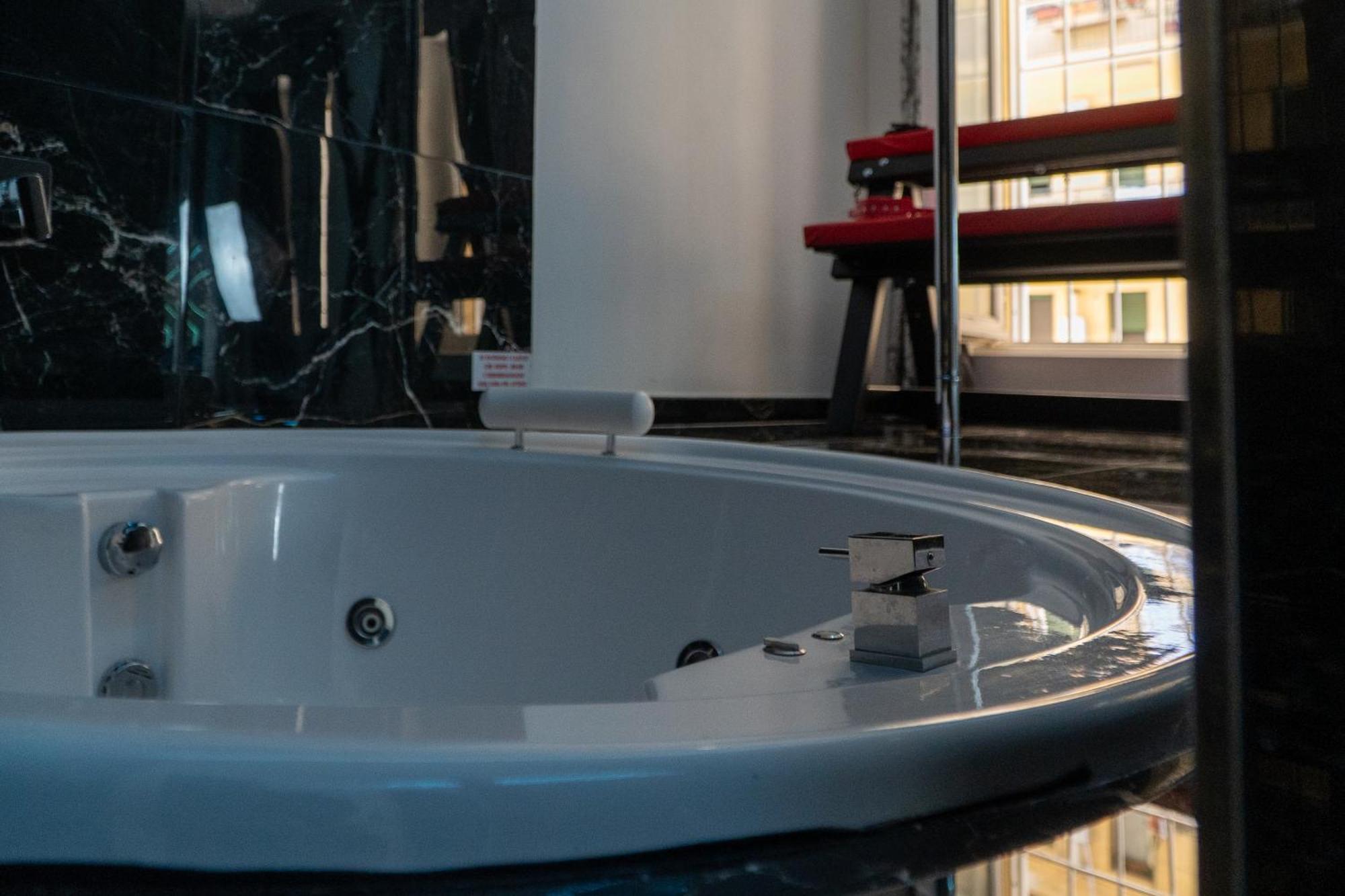 Suite Luxury Bdsm Roma Ngoại thất bức ảnh