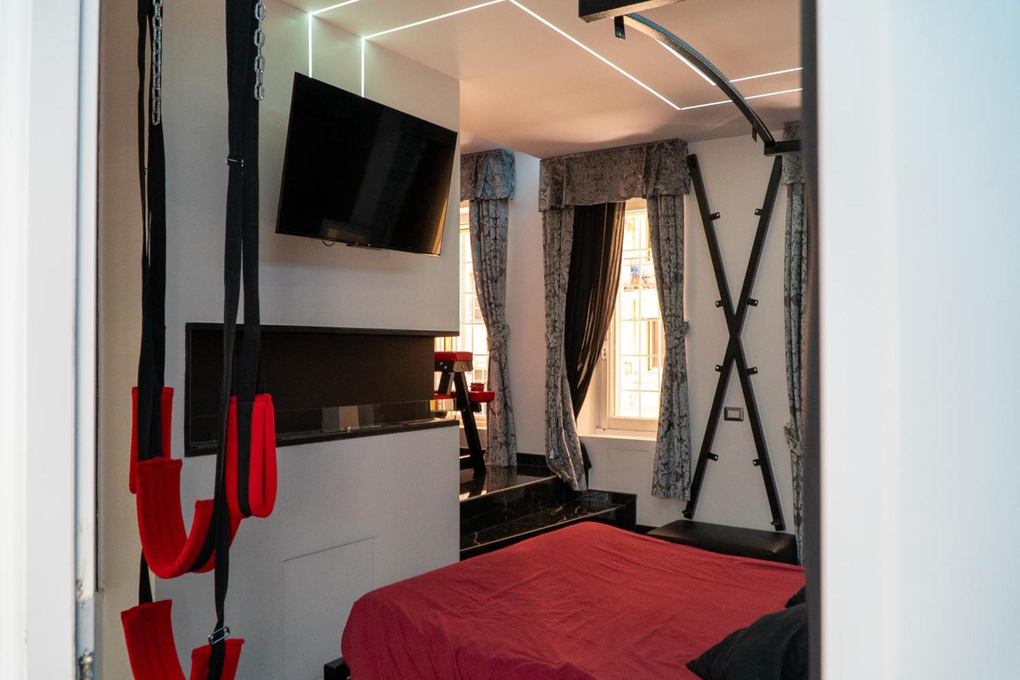 Suite Luxury Bdsm Roma Ngoại thất bức ảnh