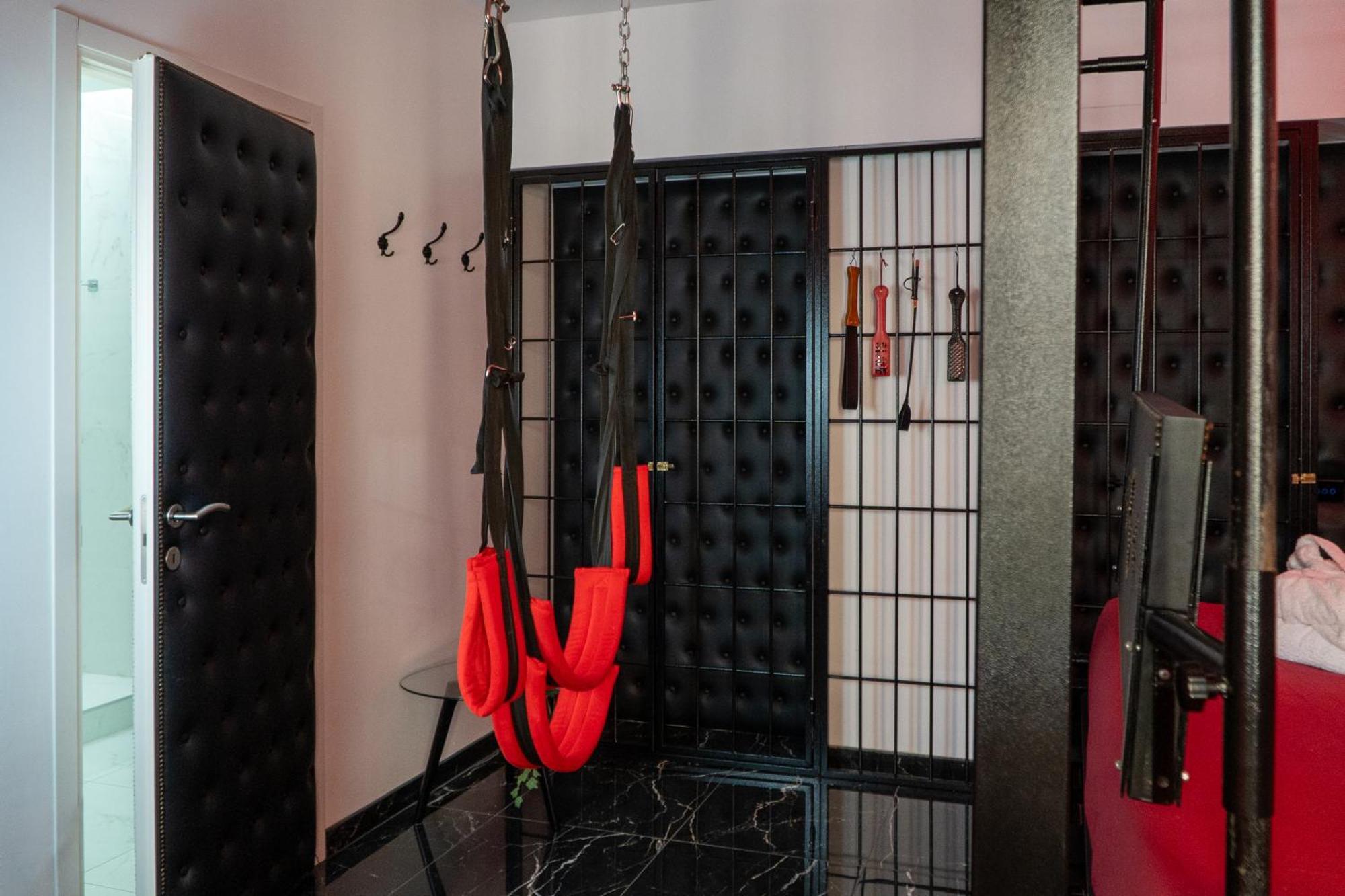 Suite Luxury Bdsm Roma Ngoại thất bức ảnh
