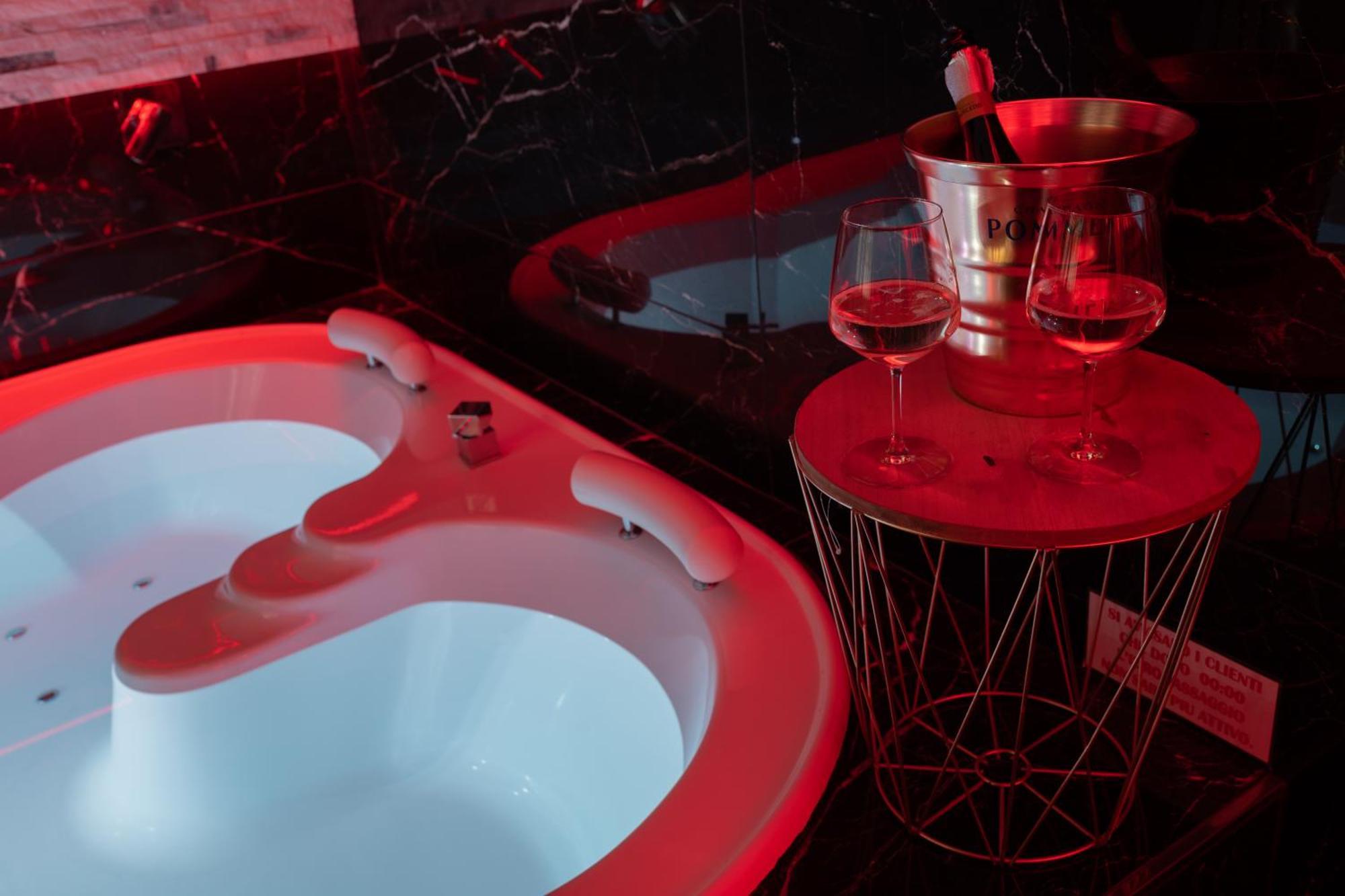 Suite Luxury Bdsm Roma Ngoại thất bức ảnh