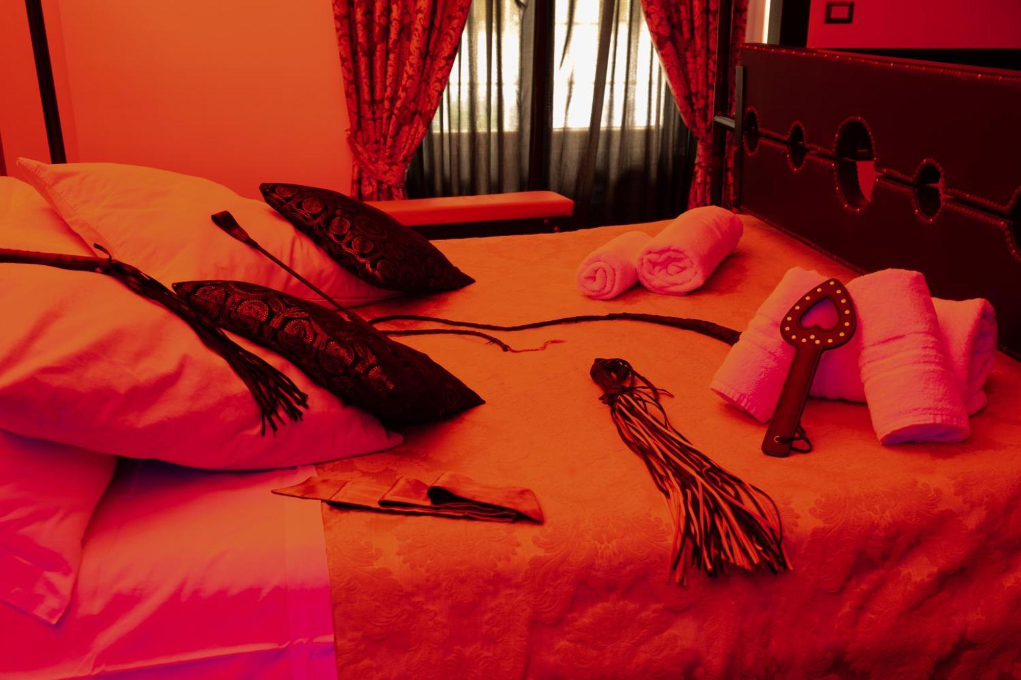 Suite Luxury Bdsm Roma Ngoại thất bức ảnh